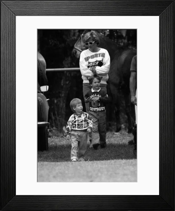 Framed Print : Princess Diana with Prince Harry and Prince William at the Polo 11 / 05 / 1987 Framed Print : Princess Diana with Prince Harry and Prince William at the Polo 11 / 05 / 1987
