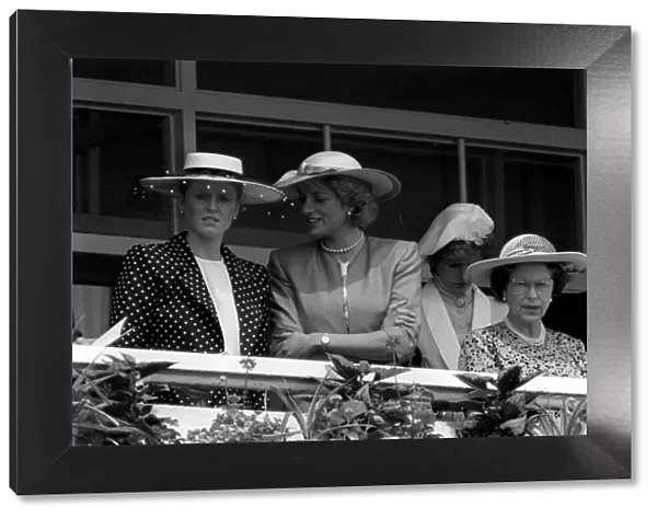 THE DUCHESS OF YORK, PRINCESS DIANA & THE QUEEN - DERBY DAY - JUNE 1987