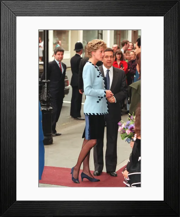 Framed Print : Princess Diana at the opening of the Egyptian House for Productive Families