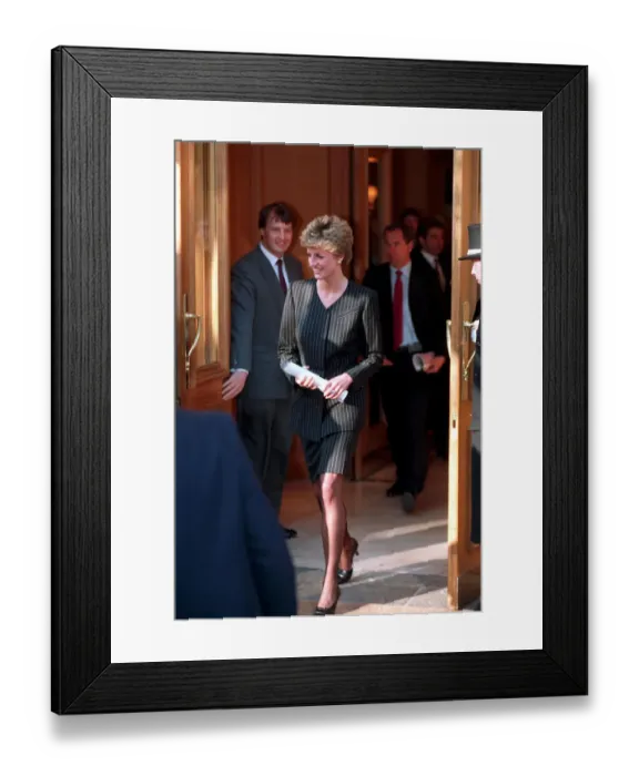 Framed Print : THE PRINCESS OF WALES WEARING A BLACK PINSTRIPE SKIRT SUIT 1993 Framed Print : THE PRINCESS OF WALES WEARING A BLACK PINSTRIPE SKIRT SUIT 1993