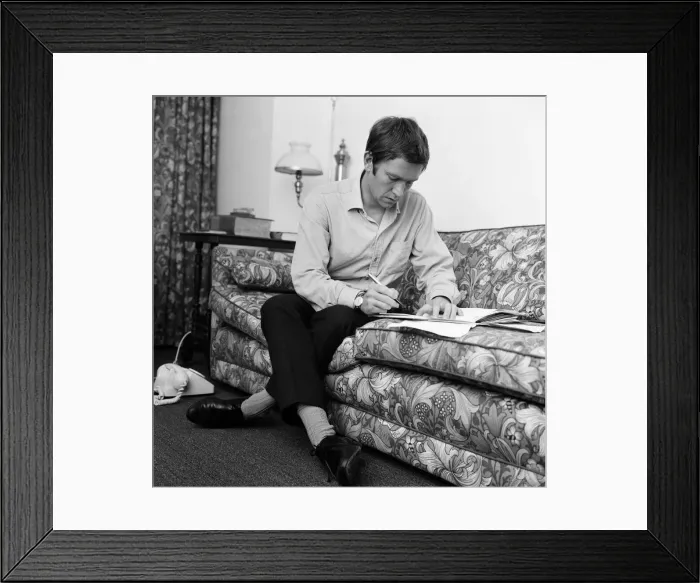 Framed Print : Actor Tom Courtenay, pictured at his home in Fulham. 5th July 1967 Framed Print : Actor Tom Courtenay, pictured at his home in Fulham. 5th July 1967