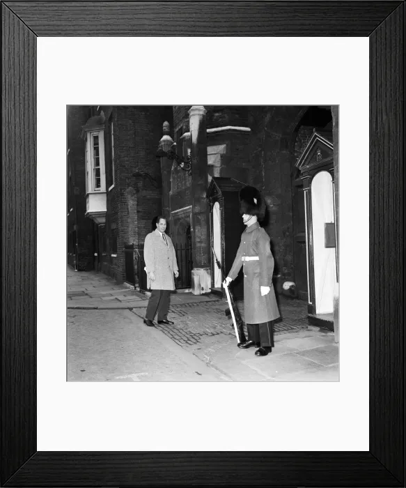 Framed Print : Magician Fred Kaps who appeared before forty guests at St James Palace to celebrate Framed Print : Magician Fred Kaps who appeared before forty guests at St James Palace to celebrate