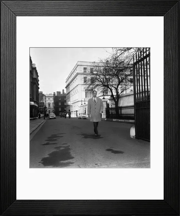 Framed Print : Magician Fred Kaps who appeared before forty guests at St James Palace to celebrate Framed Print : Magician Fred Kaps who appeared before forty guests at St James Palace to celebrate