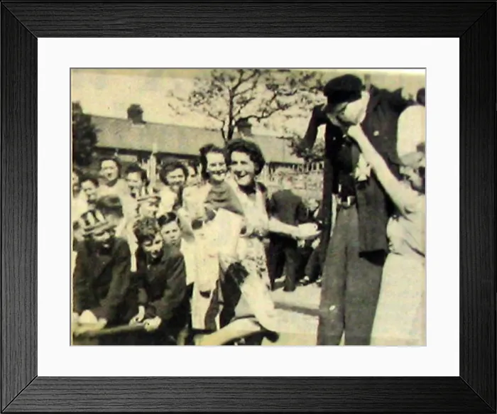 Framed Print : VE day party Briton Ferry 1945 Framed Print : VE day party Briton Ferry 1945