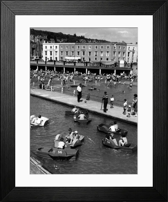Framed Print : 01409663 Framed Print : 01409663