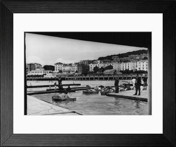 Framed Print : 01409660 Framed Print : 01409660