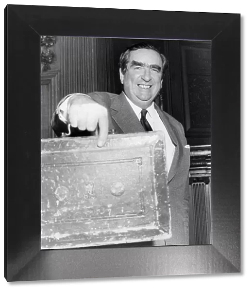 Denis Healey holding up budget box - March 1976 31  /  03  /  1976