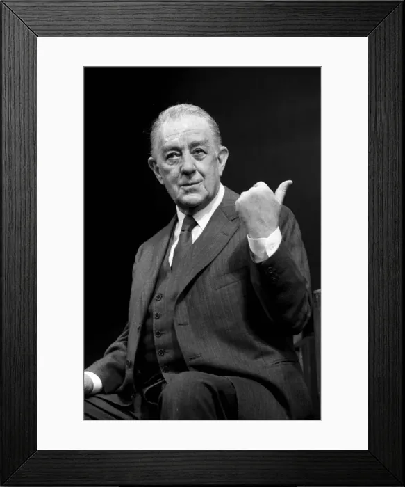 Framed Print : ALEC GUINESS IN THE PLAY A WALK IN THE WOODS Framed Print : ALEC GUINESS IN THE PLAY A WALK IN THE WOODS
