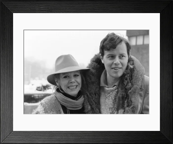 Framed Print : JUDY CARNE WITH HER FRIEND BOB MERRICK 08 / 02 / 1986 Framed Print : JUDY CARNE WITH HER FRIEND BOB MERRICK 08 / 02 / 1986