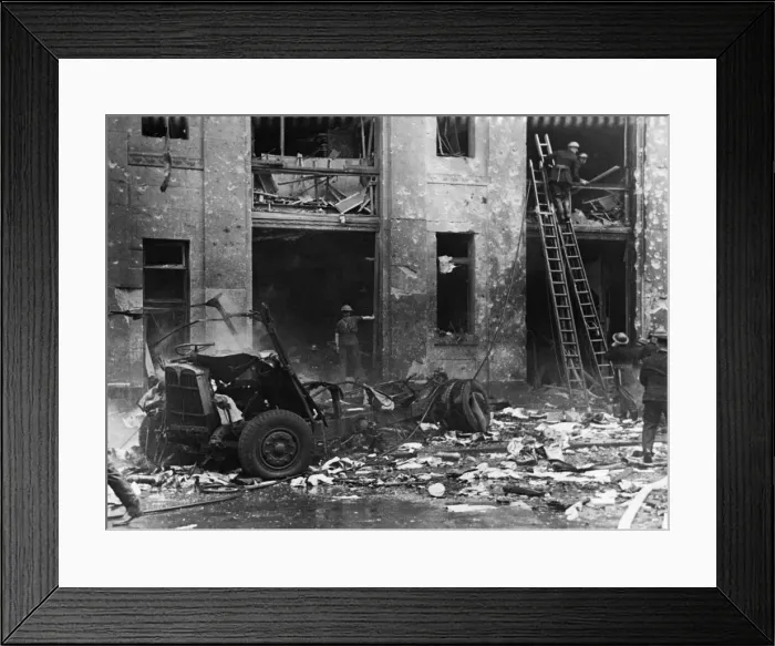 Framed Print : V1 flying bomb attack, Aldwych, London, 30th June 1944. One of the deadliest Framed Print : V1 flying bomb attack, Aldwych, London, 30th June 1944. One of the deadliest