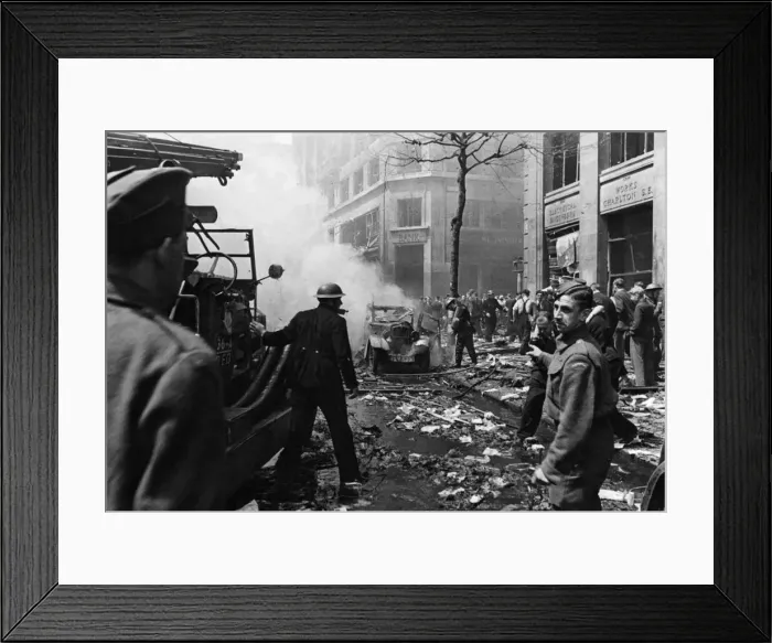 Framed Print : V1 flying bomb attack, Aldwych, London, 30th June 1944. One of the deadliest Framed Print : V1 flying bomb attack, Aldwych, London, 30th June 1944. One of the deadliest
