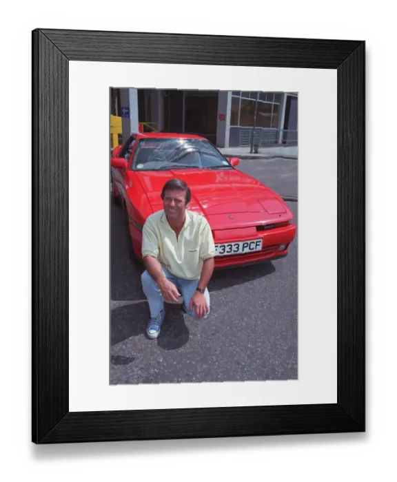 Framed Print : TONY BLACKBURN IN PHOTOCALL WITH CAR 07 / 08 / 1989 Framed Print : TONY BLACKBURN IN PHOTOCALL WITH CAR 07 / 08 / 1989