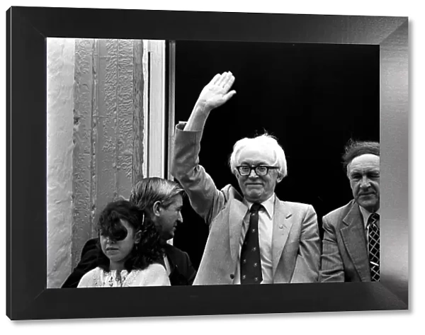 MICHAEL FOOT AT THE DURHAM MINERS GALA IN 1982