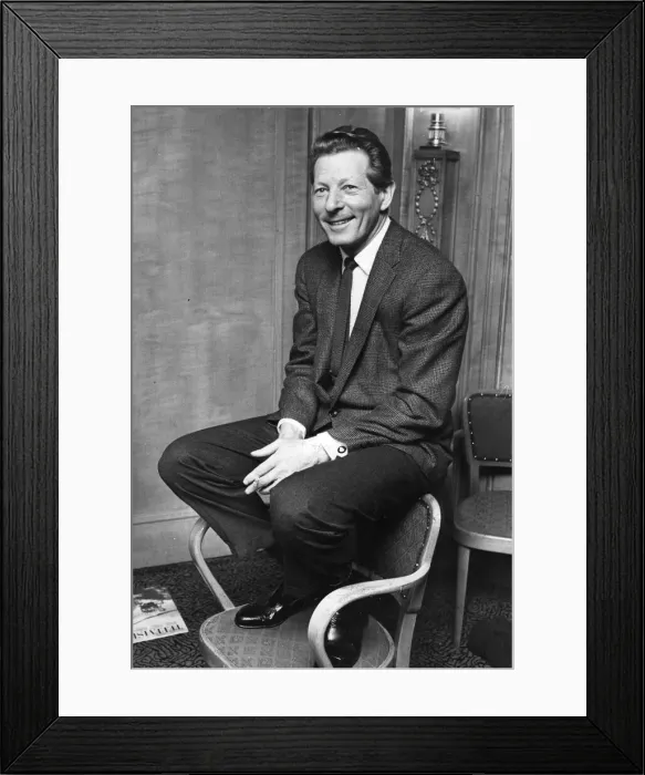 Framed Print : Danny Kaye during press call in London - November 1963 Framed Print : Danny Kaye during press call in London - November 1963