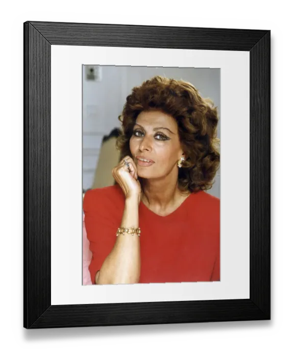 Framed Print : SOPHIA LOREN PICTURED 12 MARCH 1993 Framed Print : SOPHIA LOREN PICTURED 12 MARCH 1993