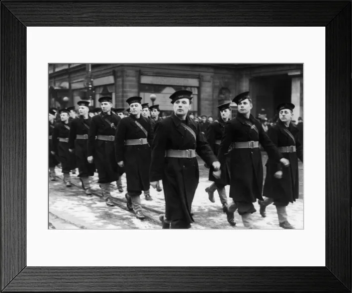 Framed Print : Sailors of the Royal Navy parade past the City Hall in Hull during the Second World War