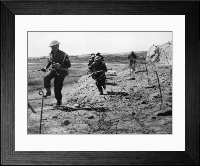 Framed Print : Second World War, North Africa Campaign. British troops advance on the Mareth line in Framed Print : Second World War, North Africa Campaign. British troops advance on the Mareth line in