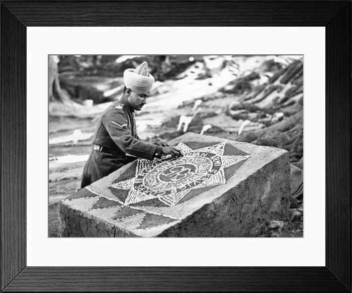 Framed Print : Indian Troops in camp in Derbyshire. The officer commanding the unit Framed Print : Indian Troops in camp in Derbyshire. The officer commanding the unit