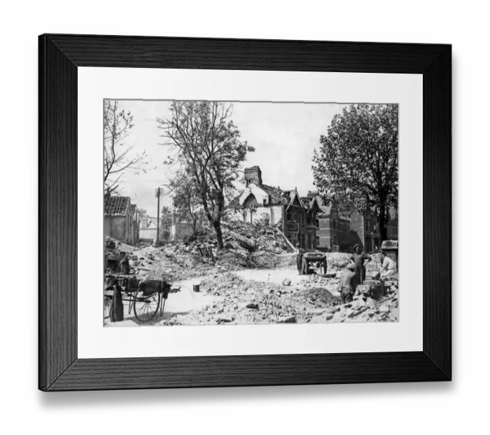 Framed Print : Destruction at Albany Road, Cardiff, following an attack by Nazi raiders. Circa 1941