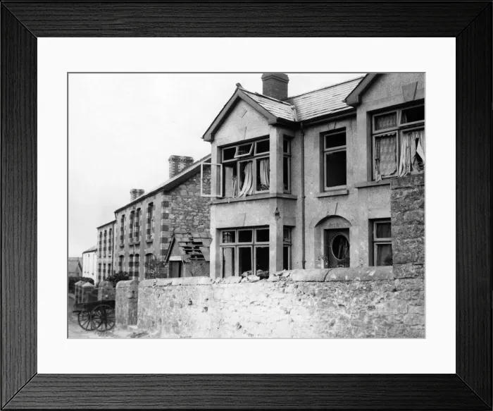 Framed Print : Pen Hill House, Llantwit Major, received bomb damage in an air raid, South Wales Framed Print : Pen Hill House, Llantwit Major, received bomb damage in an air raid, South Wales