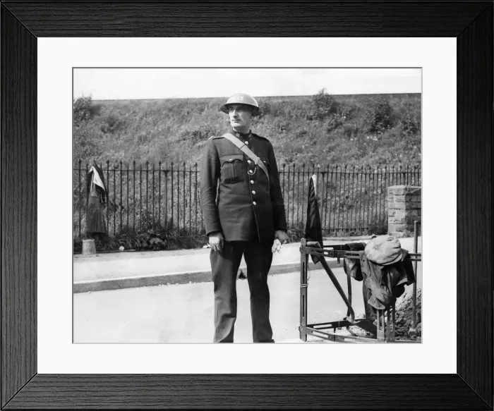 Framed Print : Picture shows a policeman on duty in Newport, Wales at the start of World War Two Framed Print : Picture shows a policeman on duty in Newport, Wales at the start of World War Two