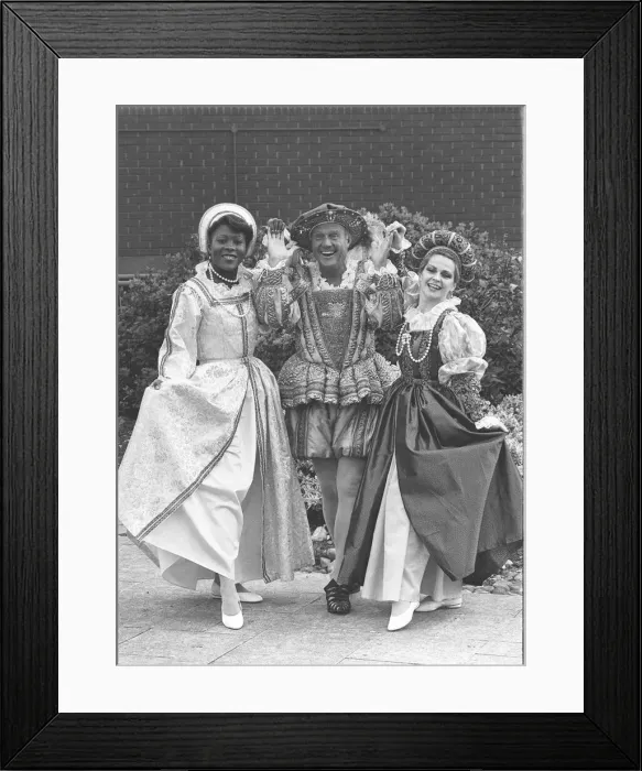 Framed Print : ITs A ROYAL KNOCKOUT - TOYAH WILCOX Framed Print : ITs A ROYAL KNOCKOUT - TOYAH WILCOX