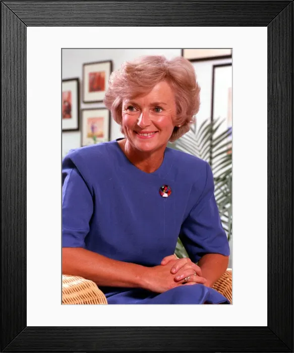 Framed Print : GLENYS KINNOCK AT HOME 07 / 09 / 1993 Framed Print : GLENYS KINNOCK AT HOME 07 / 09 / 1993