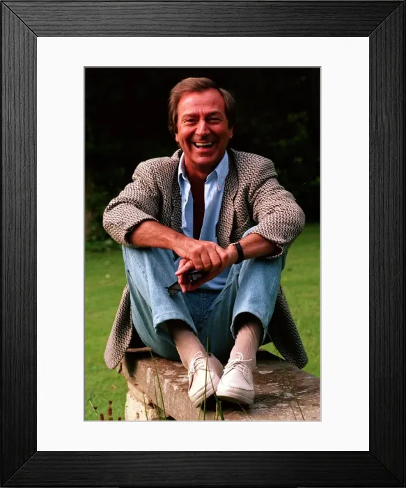 Framed Print : DES O CONNOR 04  /  09  /  1992