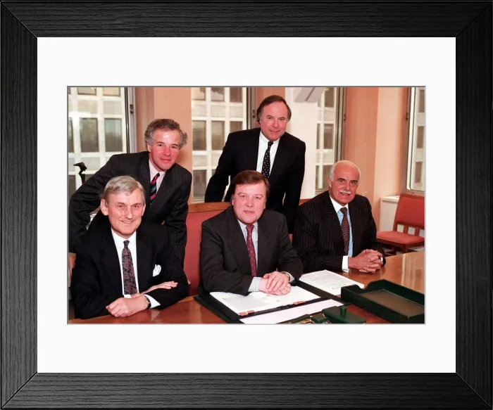 Framed Print : KENNETH CLARKE WITH NEW CABINET MEMBERS INCLUDING MICHAEL JACK - 16 / 04 / 1992 Framed Print : KENNETH CLARKE WITH NEW CABINET MEMBERS INCLUDING MICHAEL JACK - 16 / 04 / 1992