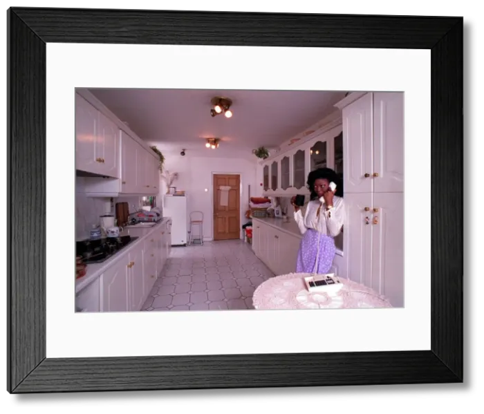 Framed Print : PATTI BOULAYE AT HOME - 02 / 12 / 1992 Framed Print : PATTI BOULAYE AT HOME - 02 / 12 / 1992