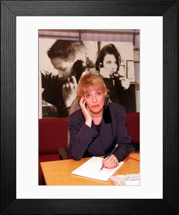 Framed Print : ESTHER RANTZEN ON CHILDLINE - 04 / 12 / 1992 Framed Print : ESTHER RANTZEN ON CHILDLINE - 04 / 12 / 1992