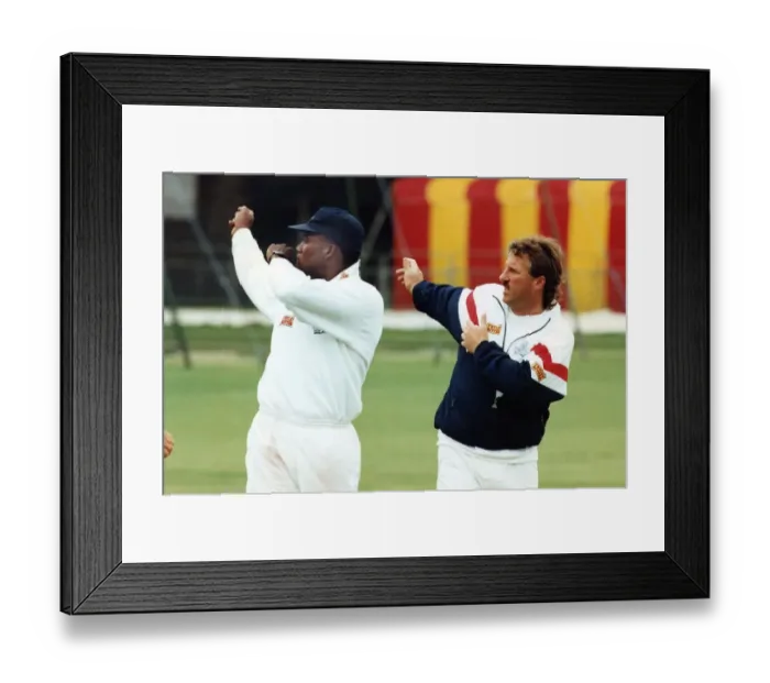 Framed Print : IAN BOTHAM ARCHIVE: Ian Botham training with Devon Malcolm - June 1992 Framed Print : IAN BOTHAM ARCHIVE: Ian Botham training with Devon Malcolm - June 1992