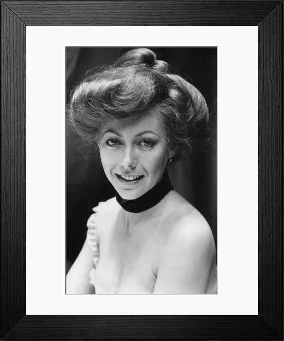 Framed Print : Jenny Agutter (Hedda Gabler) in HEDDA adapted by Charles Marowitz from Framed Print : Jenny Agutter (Hedda Gabler) in HEDDA adapted by Charles Marowitz from