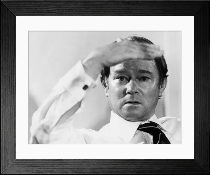 Framed Print : Sir Michael Edwardes at press conference - August 1981 31 / 08 / 1981 Framed Print : Sir Michael Edwardes at press conference - August 1981 31 / 08 / 1981