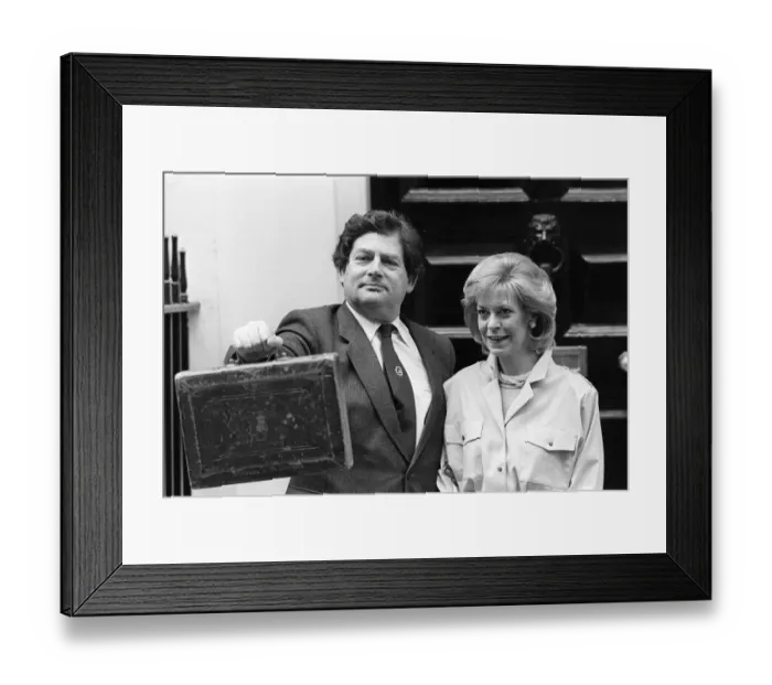 Framed Print : CHANCELLOR OF THE EXCHEQUER NIGEL LAWSON WITH HIS WIFE THERESE ON BUDGET DAY OUTSIDE