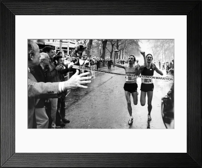Framed Print : DICK BEARDSLEY AND INGE SIMONSEN CROSS THE LINE TOGETHER TO WIN THE LONDON MARATHON Framed Print : DICK BEARDSLEY AND INGE SIMONSEN CROSS THE LINE TOGETHER TO WIN THE LONDON MARATHON