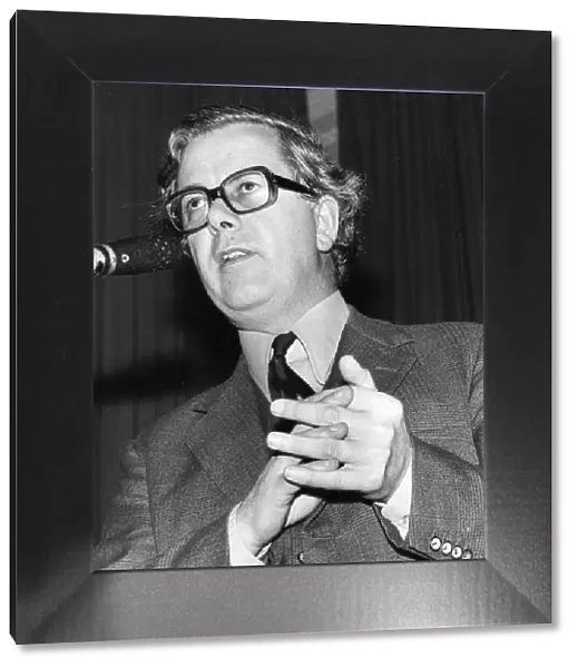 Shadow Chancellor of the Exchequer, Geoffrey Howe giving speech - March 1975 - 22  /  03  /  1975