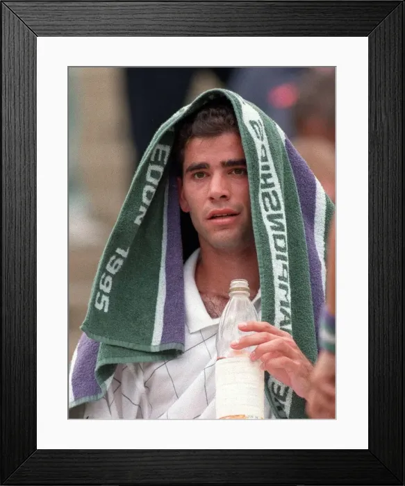 Framed Print : PETE SAMPRAS DURING A BREAK AT THE WIMBLEDON TENNIS CHAMPIONSHIPS 1995 12 / 07 / 1995 Framed Print : PETE SAMPRAS DURING A BREAK AT THE WIMBLEDON TENNIS CHAMPIONSHIPS 1995 12 / 07 / 1995