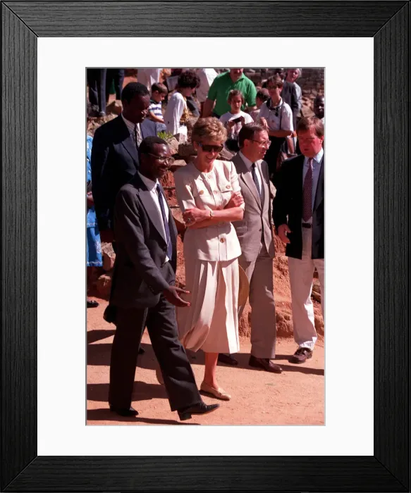 Framed Print : PRINCESS OF WALES WEARING SUNGLASSES AND SMILING DURING A VISIT TO RED CROSS CHARITY Framed Print : PRINCESS OF WALES WEARING SUNGLASSES AND SMILING DURING A VISIT TO RED CROSS CHARITY