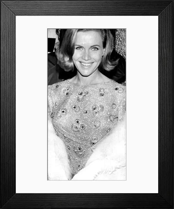 Framed Print : Honor Blackman at Bond film premiere - December 1965 ----- Framed Print : Honor Blackman at Bond film premiere - December 1965 -----