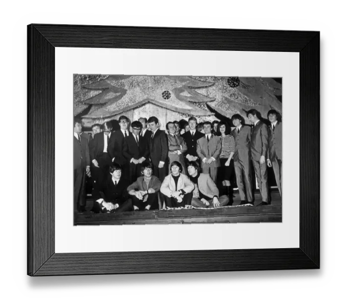 Framed Print : The Beatles (front row), pictured with Freddy and the Dreamers