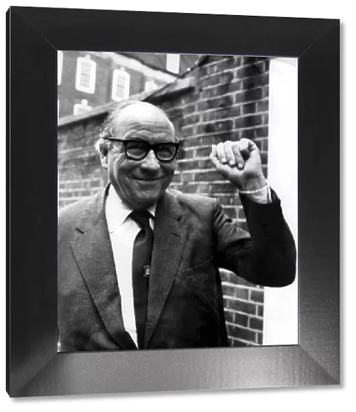 Roy Jenkins celebrating as he arrives at SDP, 5th July 1982