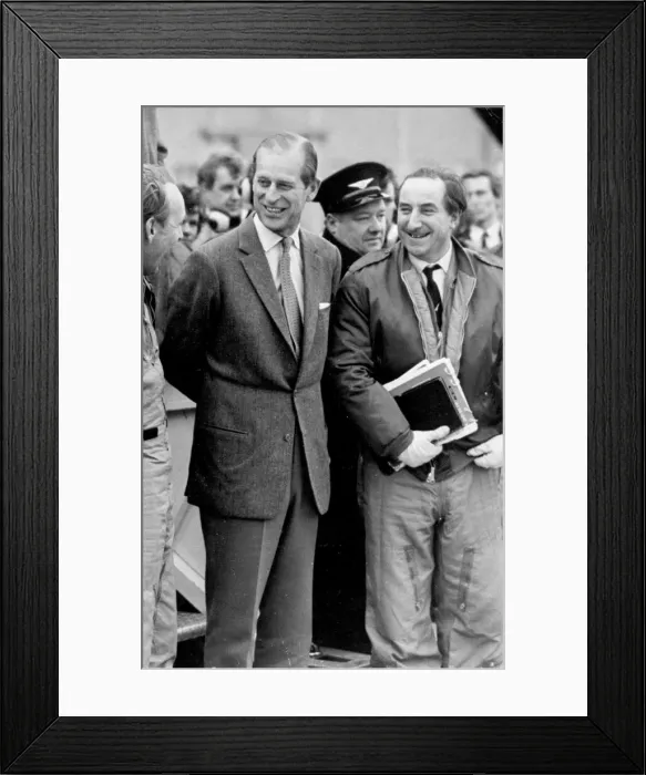 Framed Print : The Duke Of Edinburgh meets Concorde test pilot Brian Trubshaw (Right). January 1972 Framed Print : The Duke Of Edinburgh meets Concorde test pilot Brian Trubshaw (Right). January 1972