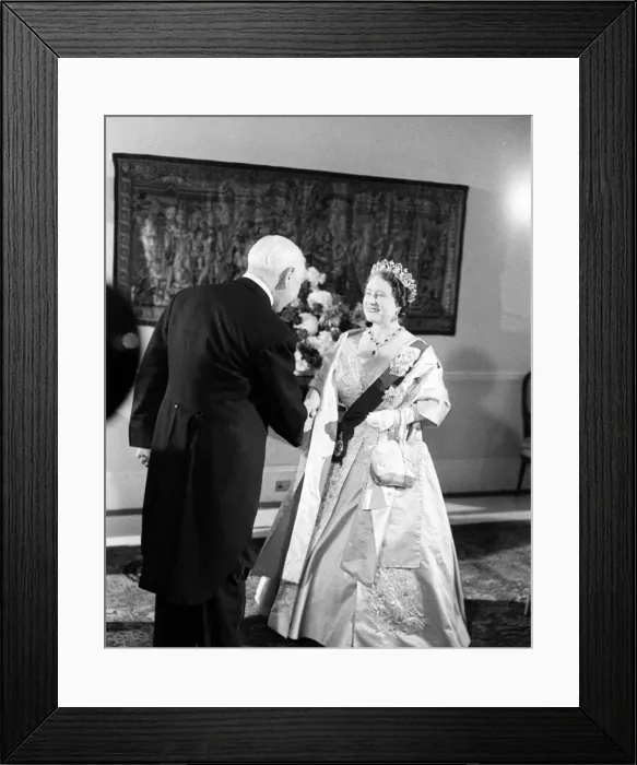 Framed Print : The Queen Mother is greeted by West German president Theodor Heuss as she arrives Framed Print : The Queen Mother is greeted by West German president Theodor Heuss as she arrives