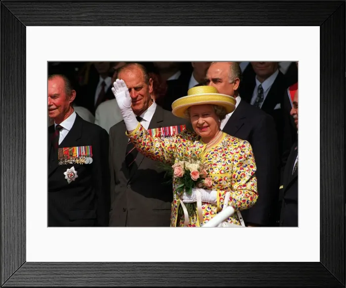 Framed Print : King Hussein of Jordan with Queen Elizabeth II and Prince Philip