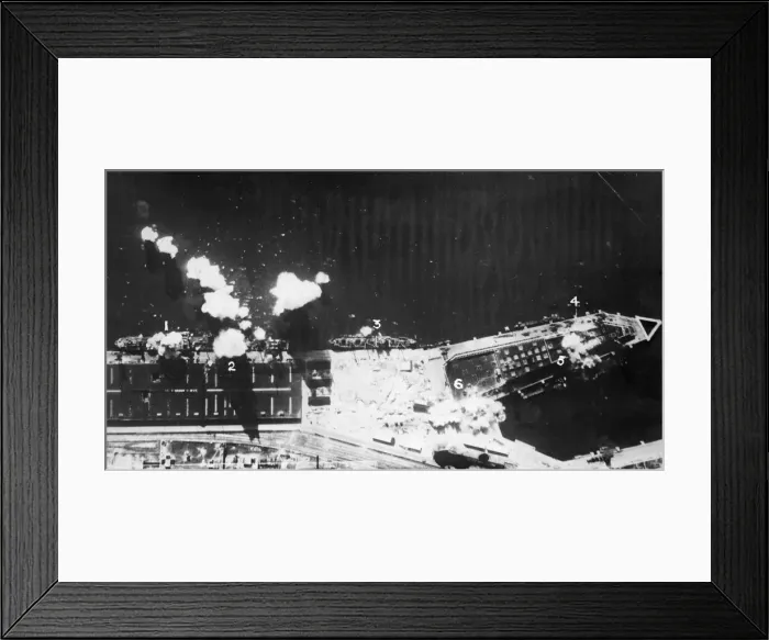 Framed Print : British RAF bombers attack Le Havre in German occupied Northern France during the Second Framed Print : British RAF bombers attack Le Havre in German occupied Northern France during the Second
