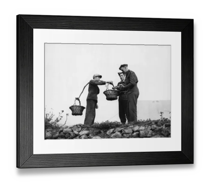 Framed Print : The RAF in the Azores, Portugal. Buying oranges from a local vendor. February 24, 1944 Framed Print : The RAF in the Azores, Portugal. Buying oranges from a local vendor. February 24, 1944