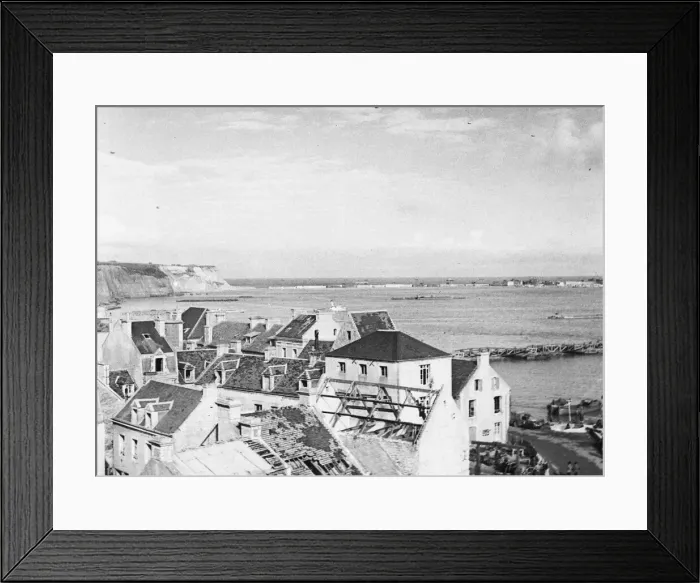 Framed Print : The Mulberry B harbour Port Winston'at Arromanches. 23rd August 1944 Framed Print : The Mulberry B harbour Port Winston'at Arromanches. 23rd August 1944