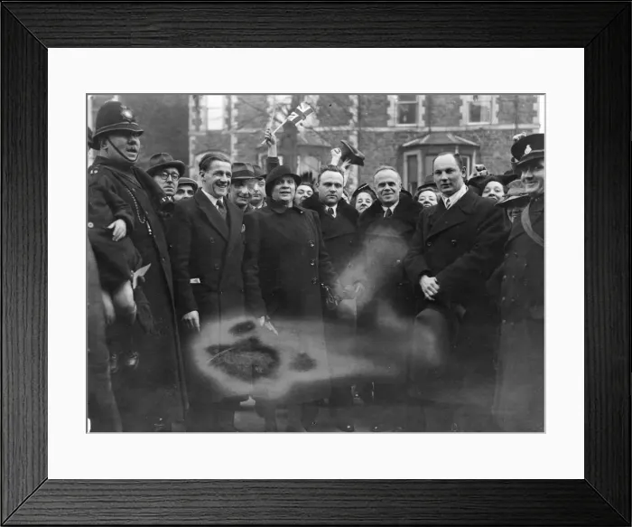 Framed Print : Russian trades union delegates seen here during a visit to The Reardon - Smith Lecture Framed Print : Russian trades union delegates seen here during a visit to The Reardon - Smith Lecture