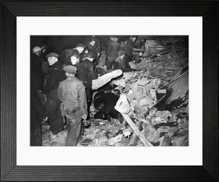 Framed Print : V Bomb, South East London. Immediately after the wall collapsed Framed Print : V Bomb, South East London. Immediately after the wall collapsed